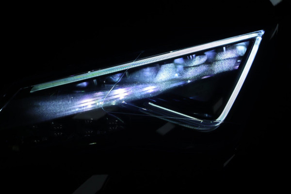 Seat Leon 1.4 EcoTSI FR / PANODAK / CAMERA / LED / CARPLAY / STOELVERW