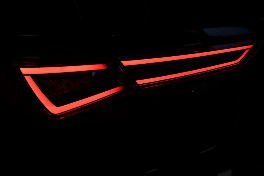 Seat Leon 1.4 EcoTSI FR / PANODAK / CAMERA / LED / CARPLAY / STOELVERW