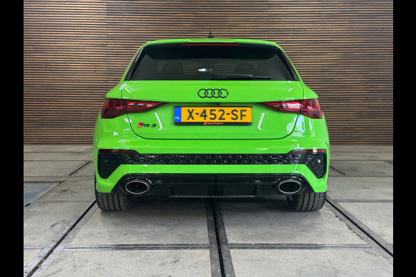 Audi RS3 2.5TFSI quattro| Akra | PPF | Keramisch | RS-Design pakket + | RS-Dynamic pakket plus | Audi Garantie | BOM VOL! | Audi RS3 2.5TFSI quattro| Akra | PPF | Keramisch | RS-Design pakket + | RS-Dynamic pakket plus | Audi Garantie | BOM VOL! |