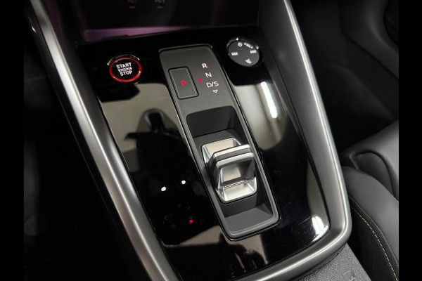 Audi RS3 2.5TFSI quattro| Akra | PPF | Keramisch | RS-Design pakket + | RS-Dynamic pakket plus | Audi Garantie | BOM VOL! | Audi RS3 2.5TFSI quattro| Akra | PPF | Keramisch | RS-Design pakket + | RS-Dynamic pakket plus | Audi Garantie | BOM VOL! |