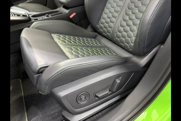 Audi RS3 2.5TFSI quattro| Akra | PPF | Keramisch | RS-Design pakket + | RS-Dynamic pakket plus | Audi Garantie | BOM VOL! | Audi RS3 2.5TFSI quattro| Akra | PPF | Keramisch | RS-Design pakket + | RS-Dynamic pakket plus | Audi Garantie | BOM VOL! |