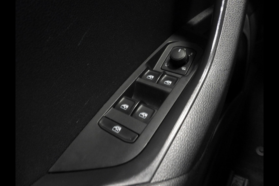 Škoda Karoq 1.0 TSI Ambition NAVI/CAMERA/CLIMA/LED/16"LMV! Škoda Karoq 1.0 TSI Ambition NAVI/CAMERA/CLIMA/LED/16"LMV!