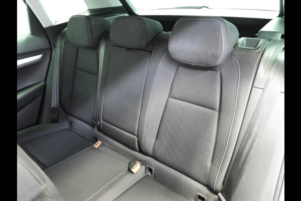 Škoda Karoq 1.0 TSI Ambition NAVI/CAMERA/CLIMA/LED/16"LMV! Škoda Karoq 1.0 TSI Ambition NAVI/CAMERA/CLIMA/LED/16"LMV!