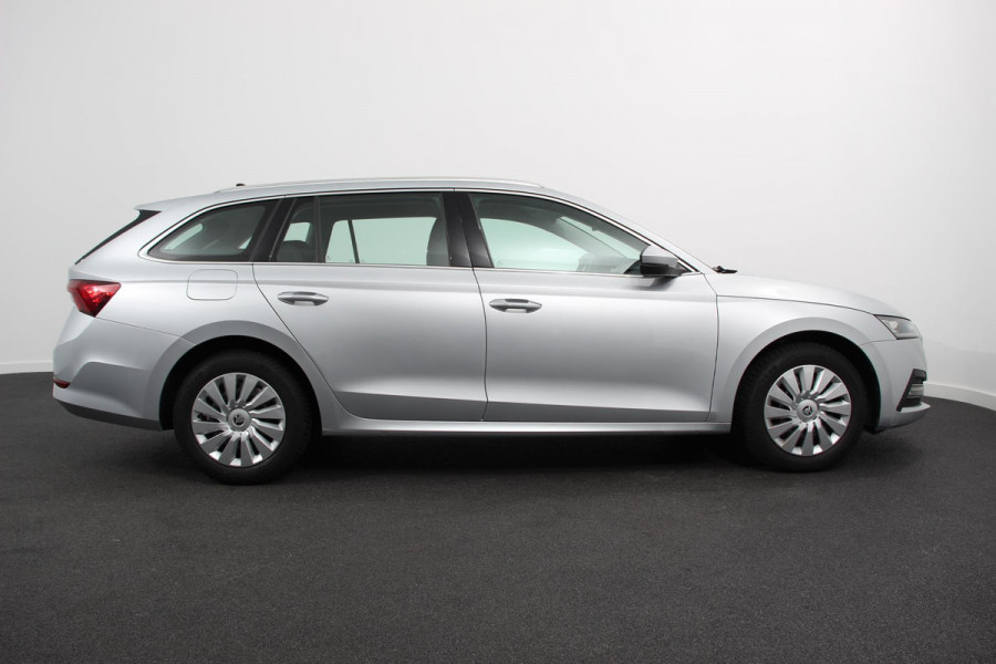 Škoda Octavia Combi 1.0 e-TSI 110pk MHEV DSG Style | Navigatie | Apple Carplay/Android Auto | Parkeersensor achter | Camera | Adaptive Cruise Control | Stoelverwarming | Ledverlichting | Climate Control Škoda Octavia Combi 1.0 e-TSI 110pk MHEV DSG Style | Navigatie | Apple Carplay/Android Auto | Parkeersensor achter | Camera | Adaptive Cruise Control | Stoelverwarming | Ledverlichting | Climate Control