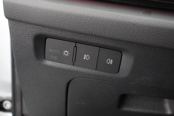 Škoda Octavia Combi 1.0 e-TSI 110pk MHEV DSG Style | Navigatie | Apple Carplay/Android Auto | Parkeersensor achter | Camera | Adaptive Cruise Control | Stoelverwarming | Ledverlichting | Climate Control Škoda Octavia Combi 1.0 e-TSI 110pk MHEV DSG Style | Navigatie | Apple Carplay/Android Auto | Parkeersensor achter | Camera | Adaptive Cruise Control | Stoelverwarming | Ledverlichting | Climate Control