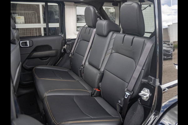 Jeep Wrangler Unlimited 4xe 380 Sahara | 22" Brute velgen | Uit voorraad leverbaar | MY25 | Sky One-Touch Power Soft Top | Geel kenteken ! Jeep Wrangler Unlimited 4xe 380 Sahara | 22" Brute velgen | Uit voorraad leverbaar | MY25 | Sky One-Touch Power Soft Top | Geel kenteken !