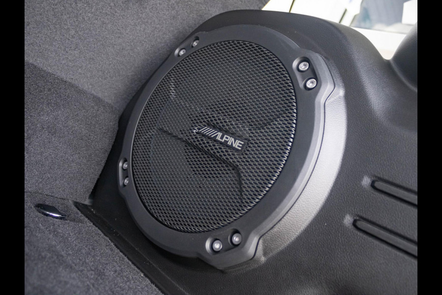 Jeep Wrangler Unlimited 4xe 380 Sahara | 22" Brute velgen | Uit voorraad leverbaar | MY25 | Sky One-Touch Power Soft Top | Geel kenteken ! Jeep Wrangler Unlimited 4xe 380 Sahara | 22" Brute velgen | Uit voorraad leverbaar | MY25 | Sky One-Touch Power Soft Top | Geel kenteken !