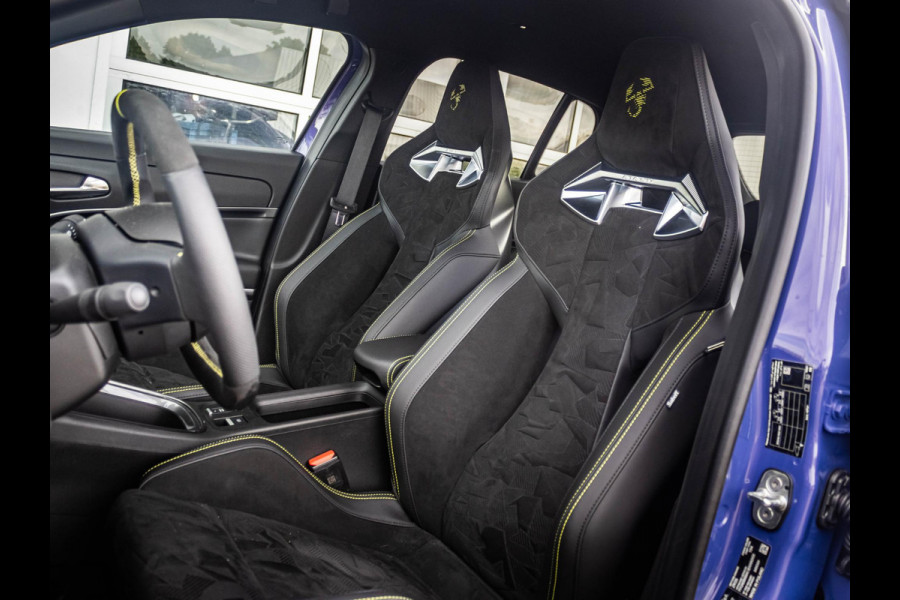 Abarth 600e Scorpionissima 54 kWh | 17%  Bijtelling Abarth 600e Scorpionissima 54 kWh | 17%  Bijtelling