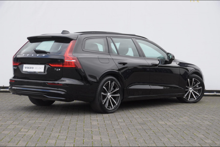 Volvo V60 T6 350PK Automaat AWD Plus Dark / Adaptive cruise control / Elektrische stoelen / Harman Kardon audio / Trekhaak / Pilot assist / BLIS / Stoel en stuur verwarming / Elektrische achterklep / Parkeersensoren met 360 camera / Google infotainment Volvo V60 T6 350PK Automaat AWD Plus Dark / Adaptive cruise control / Elektrische stoelen / Harman Kardon audio / Trekhaak / Pilot assist / BLIS / Stoel en stuur verwarming / Elektrische achterklep / Parkeersensoren met 360 camera / Google infotainment