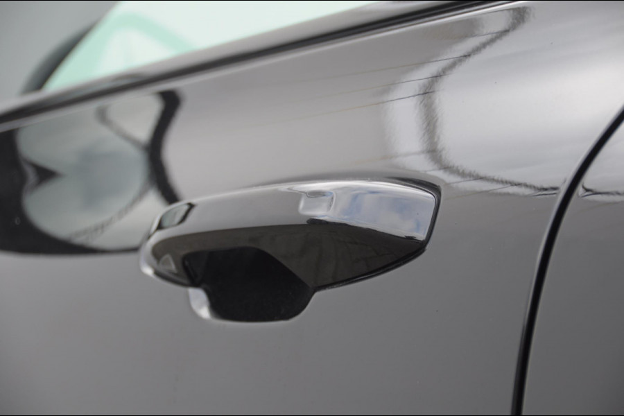 Volvo V60 T6 350PK Automaat AWD Plus Dark / Adaptive cruise control / Elektrische stoelen / Harman Kardon audio / Trekhaak / Pilot assist / BLIS / Stoel en stuur verwarming / Elektrische achterklep / Parkeersensoren met 360 camera / Google infotainment Volvo V60 T6 350PK Automaat AWD Plus Dark / Adaptive cruise control / Elektrische stoelen / Harman Kardon audio / Trekhaak / Pilot assist / BLIS / Stoel en stuur verwarming / Elektrische achterklep / Parkeersensoren met 360 camera / Google infotainment