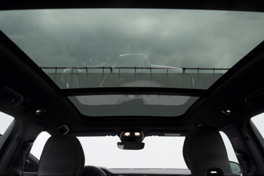 Volvo V60 T6 350PK Automaat AWD Plus Dark / Adaptive cruise control / Elektrische stoelen / Harman Kardon audio / Trekhaak / Pilot assist / BLIS / Stoel en stuur verwarming / Elektrische achterklep / Parkeersensoren met 360 camera / Google infotainment Volvo V60 T6 350PK Automaat AWD Plus Dark / Adaptive cruise control / Elektrische stoelen / Harman Kardon audio / Trekhaak / Pilot assist / BLIS / Stoel en stuur verwarming / Elektrische achterklep / Parkeersensoren met 360 camera / Google infotainment