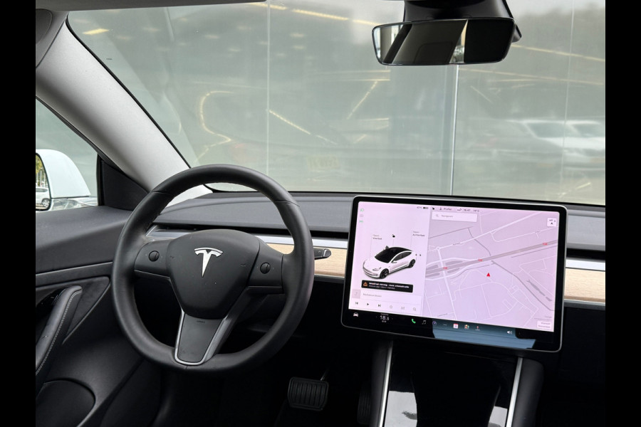 Tesla Model 3 Standard RWD Plus 60 kWh Autopilot Tesla Model 3 Standard RWD Plus 60 kWh Autopilot