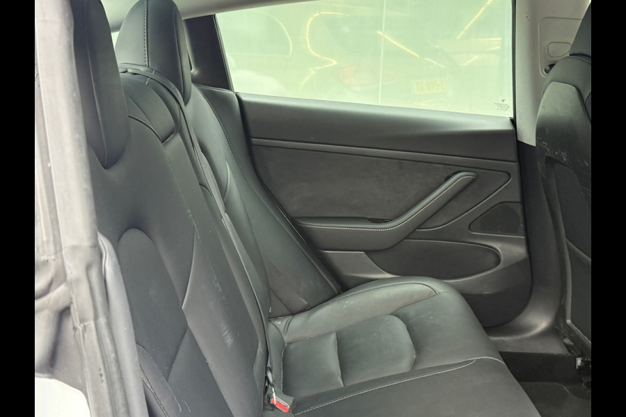 Tesla Model 3 Standard RWD Plus 60 kWh Autopilot Tesla Model 3 Standard RWD Plus 60 kWh Autopilot