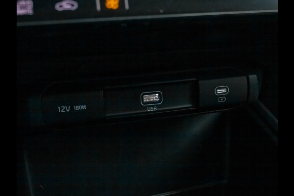 Kia Niro EV DynamicPlusLine 64.8 kWh | Direct leverbaar  | Clima | Carplay | Stoel -/ Stuurverwarming | LED Kia Niro EV DynamicPlusLine 64.8 kWh | Direct leverbaar  | Clima | Carplay | Stoel -/ Stuurverwarming | LED
