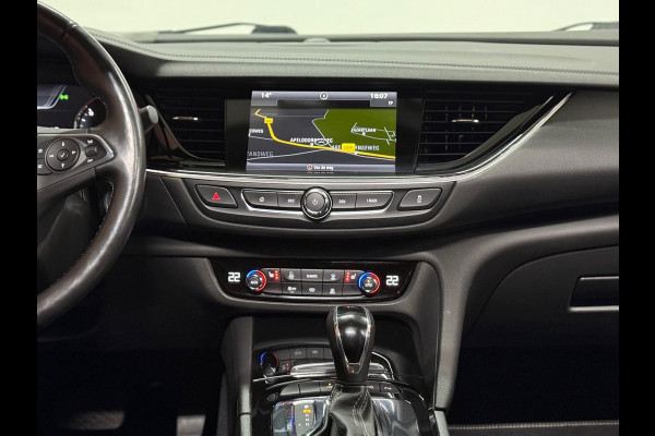 Opel Insignia Grand Sport 1.5 Turbo Innovation+ OPC-Line | Schuif/kanteldak |Intellilux | Leder | Trekhaak | HUD | 18' inch Opel Insignia Grand Sport 1.5 Turbo Innovation+ OPC-Line | Schuif/kanteldak |Intellilux | Leder | Trekhaak | HUD | 18' inch