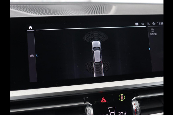 BMW 3 Serie Touring 330e | Trekhaak | Half Leder | Stoel & Stuurverwarming | Sfeerverlichting | Carplay | Sportstoelen | Navigatie | Cruise Control | Parkeerhulp | Live Cockpit | PHEV | Plug In