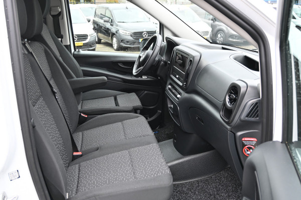 Mercedes-Benz Vito 116 CDI L2 Pro 2500 kg trekhaak, Achterdeuren, MBUX navigatie Mercedes-Benz Vito 116 CDI L2 Pro 2500 kg trekhaak, Achterdeuren, MBUX navigatie