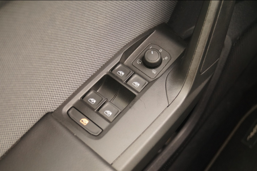 Seat Leon 1.0 TSI Business Pack -NAVI-ECC-DIGI-LED-PDC-