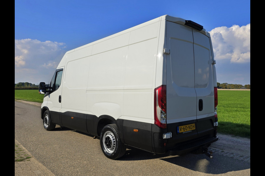 Iveco Daily 35S14V 2.3 352L H2 L2L H2 - 140 Pk - Euro 6 - Airco - Cruise Control