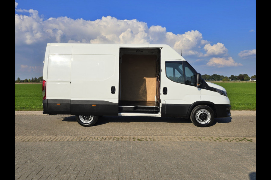Iveco Daily 35S14V 2.3 352L H2 L2L H2 - 140 Pk - Euro 6 - Airco - Cruise Control