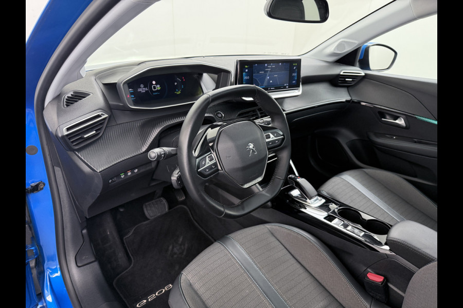 Peugeot e-208 EV Allure 50kWh Panormadak Adaptieve Cruise Control 360°Camera Navi Ecc Stoelverwarming Apple Carplay Android Auto DAB+ Lane Assist Keyless Led Pdc 1e Eigenaar 100% Dealeronderhouden Origineel Nederlandse Auto