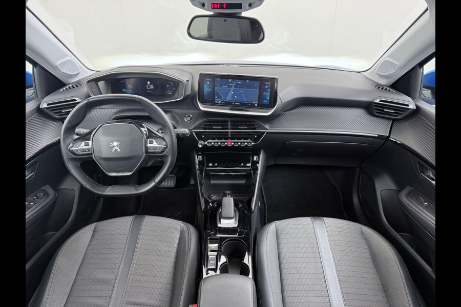Peugeot e-208 EV Allure 50kWh Panormadak Adaptieve Cruise Control 360°Camera Navi Ecc Stoelverwarming Apple Carplay Android Auto DAB+ Lane Assist Keyless Led Pdc 1e Eigenaar 100% Dealeronderhouden Origineel Nederlandse Auto