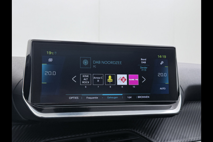 Peugeot e-208 EV Allure 50kWh Panormadak Adaptieve Cruise Control 360°Camera Navi Ecc Stoelverwarming Apple Carplay Android Auto DAB+ Lane Assist Keyless Led Pdc 1e Eigenaar 100% Dealeronderhouden Origineel Nederlandse Auto