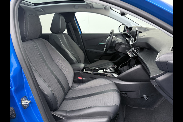 Peugeot e-208 EV Allure 50kWh Panormadak Adaptieve Cruise Control 360°Camera Navi Ecc Stoelverwarming Apple Carplay Android Auto DAB+ Lane Assist Keyless Led Pdc 1e Eigenaar 100% Dealeronderhouden Origineel Nederlandse Auto