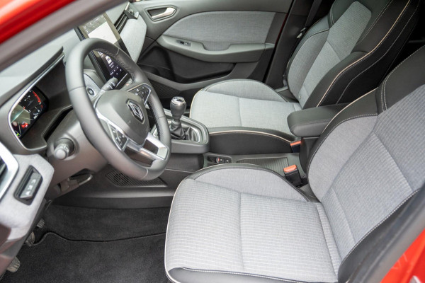 Renault Clio 1.0 TCe 90 GPF techno | Prijs rijklaar incl. 12 mnd garantie | 360 Camera Pdc Navi Led Clima