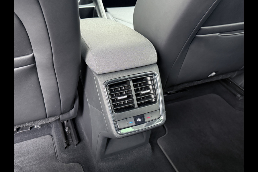 Škoda ENYAQ iV 80 SOH 94% Warmtepomp Trekhaak Panoramadak Adaptieve Cruise Control Camera Apple Carplay Android Auto Navi Ecc Pdc Stuur+Stoelverwarming Lmv 20" Mirrorlink DAB Led Matrix Elek.Achterklep Ecc-Achter Zeer complete Enyaq!
