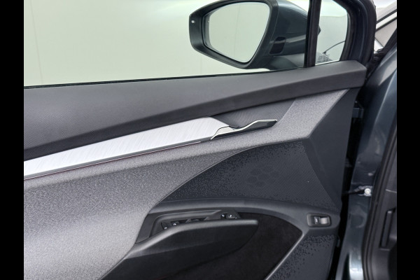 Škoda ENYAQ iV 80 SOH 94% Warmtepomp Trekhaak Panoramadak Adaptieve Cruise Control Camera Apple Carplay Android Auto Navi Ecc Pdc Stuur+Stoelverwarming Lmv 20" Mirrorlink DAB Led Matrix Elek.Achterklep Ecc-Achter Zeer complete Enyaq!