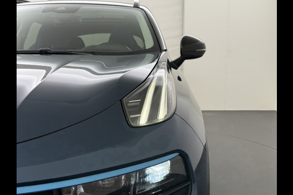 Lynk & Co 01 PHEV AUT-7 261pk Pano-Schuifdak Lmv 20" 360°Camera Apple Carplay Android Auto Adap.Cruise Navi Pdc Ecc Keyless Led Plug-In Hybri Elek.Memory.Stoel File assistent Dodehoek detector Elektrisch bedienbare achterklep Rijstrooksensor Wifi Verkeersbord detectie 425Nm koppel 3,7kw laadvermogen €41.883 Nieuwprijs