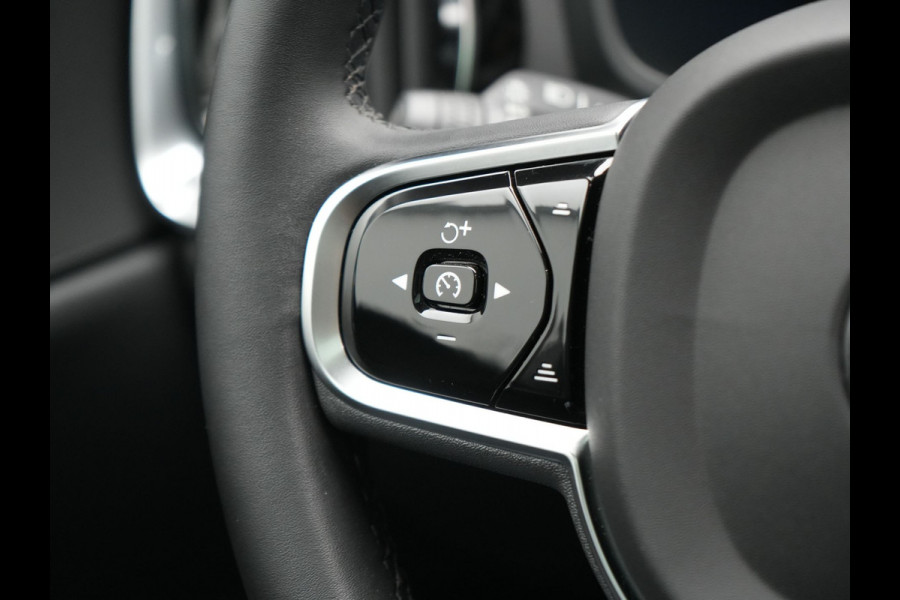 Volvo V60 T6 AWD Plus Bright Plug In Hybrid 350pk Dealer O.H PHEV | Trekhaak Af Fabriek | Panodak | 360 Camera | Adaptive Cruise | Lederen Sportstoelen Memory & Verwarmd | Google Assistent | Apple Carplay | Virtual | Keyless | Blis | Stuur Verwarmd |