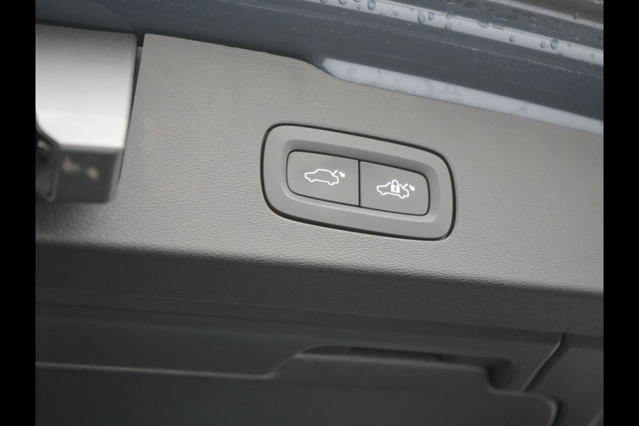Volvo V60 T6 AWD Plus Bright Plug In Hybrid 350pk Dealer O.H PHEV | Trekhaak Af Fabriek | Panodak | 360 Camera | Adaptive Cruise | Lederen Sportstoelen Memory & Verwarmd | Google Assistent | Apple Carplay | Virtual | Keyless | Blis | Stuur Verwarmd |