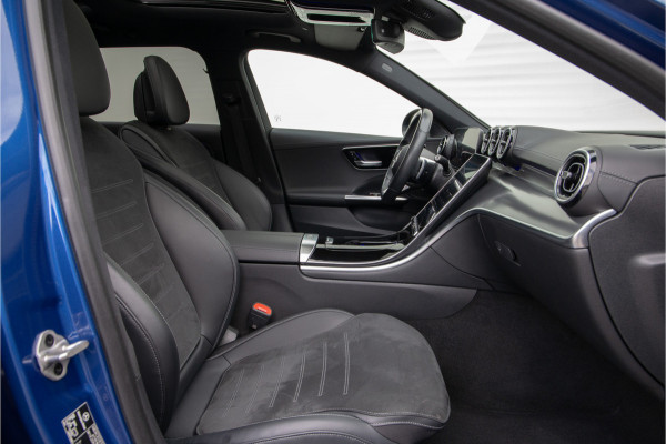 Mercedes-Benz C-Klasse Estate 200 AMG Nightpakket, pano, Camera, 19" ,Carplay, 2022 Mercedes-Benz C-Klasse Estate 200 AMG Nightpakket, pano, Camera, 19" ,Carplay, 2022