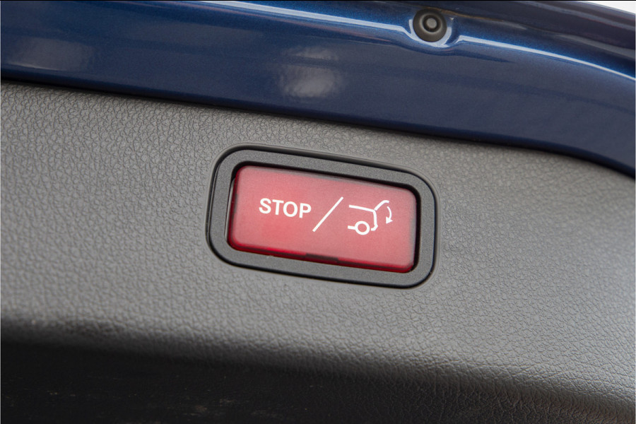 Mercedes-Benz C-Klasse Estate 200 AMG Nightpakket, pano, Camera, 19" ,Carplay, 2022 Mercedes-Benz C-Klasse Estate 200 AMG Nightpakket, pano, Camera, 19" ,Carplay, 2022