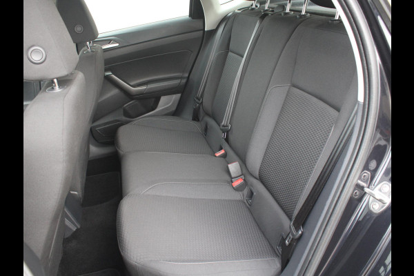 Volkswagen Polo 1.0 MPI Comfortline | NAVIGATIE | STOELVERWARMING |