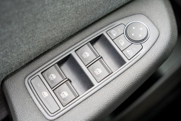 Renault Clio 1.0 TCe 90 GPF techno | Prijs rijklaar incl. 12 mnd garantie | 360 Camera Pdc Navi Led Clima