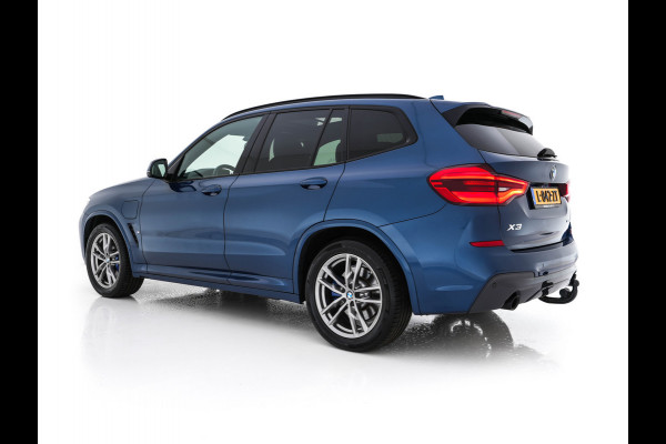 BMW X3 xDrive30e M-Sportpack Business Edition Plus (INCL-BTW) *PANO | LUXURY-LEATHER | FULL-LED | DIGI-COCKPIT | HIFI-SOUND | CARPLAY | DAB+ | HEATED-SPORTSEATS | AMBIENT-LIGHT | PRIVACY-GLASS | SHIFT-PADDLES | TOWBAR | 19''ALU*