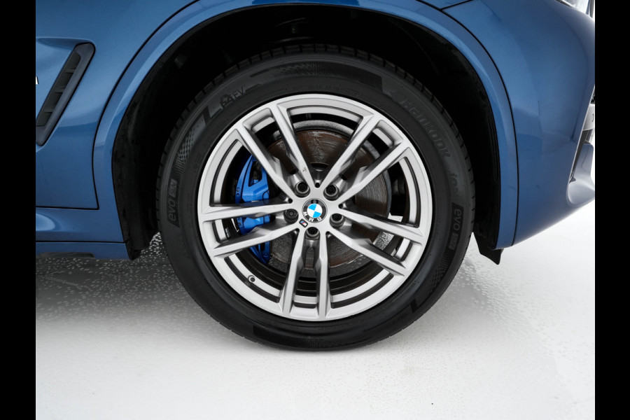 BMW X3 xDrive30e M-Sportpack Business Edition Plus (INCL-BTW) *PANO | LUXURY-LEATHER | FULL-LED | DIGI-COCKPIT | HIFI-SOUND | CARPLAY | DAB+ | HEATED-SPORTSEATS | AMBIENT-LIGHT | PRIVACY-GLASS | SHIFT-PADDLES | TOWBAR | 19''ALU*