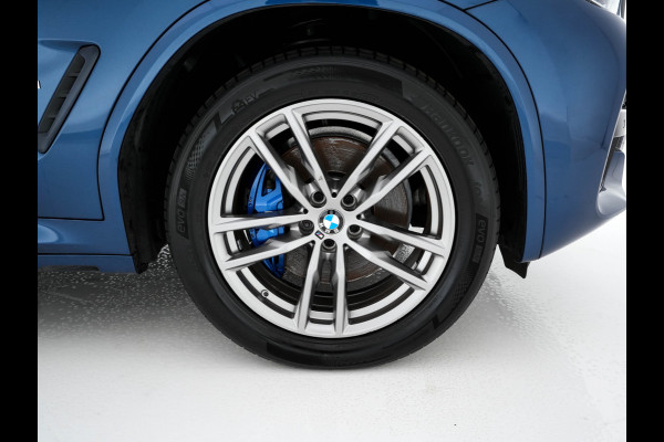 BMW X3 xDrive30e M-Sportpack Business Edition Plus (INCL-BTW) *PANO | LUXURY-LEATHER | FULL-LED | DIGI-COCKPIT | HIFI-SOUND | CARPLAY | DAB+ | HEATED-SPORTSEATS | AMBIENT-LIGHT | PRIVACY-GLASS | SHIFT-PADDLES | TOWBAR | 19''ALU*