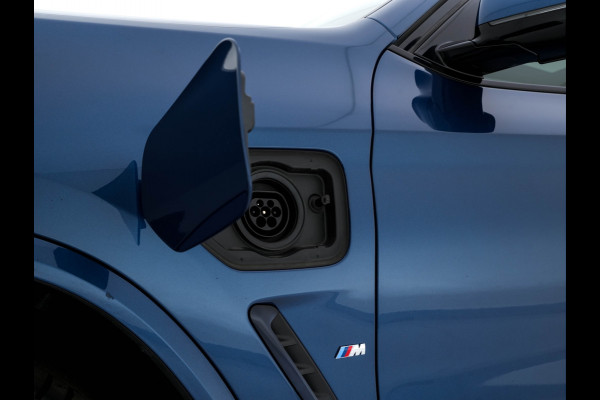 BMW X3 xDrive30e M-Sportpack Business Edition Plus (INCL-BTW) *PANO | LUXURY-LEATHER | FULL-LED | DIGI-COCKPIT | HIFI-SOUND | CARPLAY | DAB+ | HEATED-SPORTSEATS | AMBIENT-LIGHT | PRIVACY-GLASS | SHIFT-PADDLES | TOWBAR | 19''ALU*