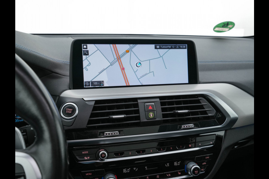 BMW X3 xDrive30e M-Sportpack Business Edition Plus (INCL-BTW) *PANO | LUXURY-LEATHER | FULL-LED | DIGI-COCKPIT | HIFI-SOUND | CARPLAY | DAB+ | HEATED-SPORTSEATS | AMBIENT-LIGHT | PRIVACY-GLASS | SHIFT-PADDLES | TOWBAR | 19''ALU*