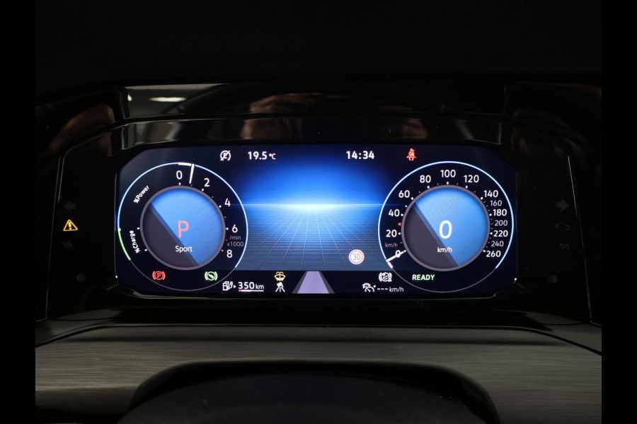 Volkswagen Golf 1.4 eHybrid Style 204 pk Automaat (DSG) | Navigatie | Panoramadak | Parkeersensoren | Adaptieve cruise control | Stoelverwarming | Volkswagen Golf 1.4 eHybrid Style 204 pk Automaat (DSG) | Navigatie | Panoramadak | Parkeersensoren | Adaptieve cruise control | Stoelverwarming |
