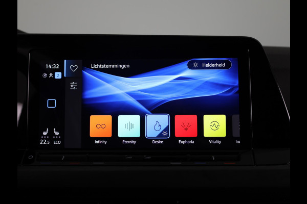 Volkswagen Golf 1.4 eHybrid Style 204 pk Automaat (DSG) | Navigatie | Panoramadak | Parkeersensoren | Adaptieve cruise control | Stoelverwarming | Volkswagen Golf 1.4 eHybrid Style 204 pk Automaat (DSG) | Navigatie | Panoramadak | Parkeersensoren | Adaptieve cruise control | Stoelverwarming |