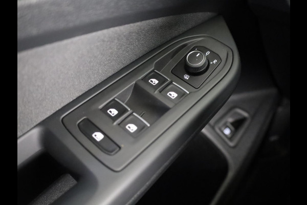 Volkswagen Golf 1.4 eHybrid Style 204 pk Automaat (DSG) | Navigatie | Panoramadak | Parkeersensoren | Adaptieve cruise control | Stoelverwarming | Volkswagen Golf 1.4 eHybrid Style 204 pk Automaat (DSG) | Navigatie | Panoramadak | Parkeersensoren | Adaptieve cruise control | Stoelverwarming |