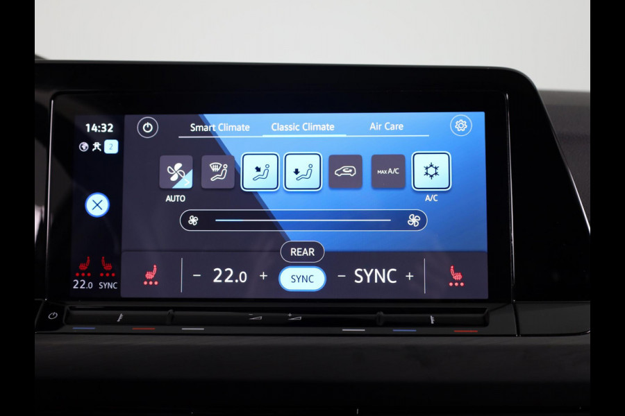 Volkswagen Golf 1.4 eHybrid Style 204 pk Automaat (DSG) | Navigatie | Panoramadak | Parkeersensoren | Adaptieve cruise control | Stoelverwarming | Volkswagen Golf 1.4 eHybrid Style 204 pk Automaat (DSG) | Navigatie | Panoramadak | Parkeersensoren | Adaptieve cruise control | Stoelverwarming |