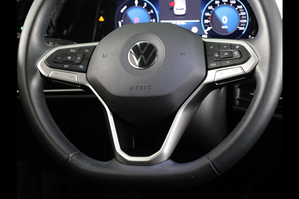 Volkswagen Golf 1.4 eHybrid Style 204 pk Automaat (DSG) | Navigatie | Panoramadak | Parkeersensoren | Adaptieve cruise control | Stoelverwarming | Volkswagen Golf 1.4 eHybrid Style 204 pk Automaat (DSG) | Navigatie | Panoramadak | Parkeersensoren | Adaptieve cruise control | Stoelverwarming |