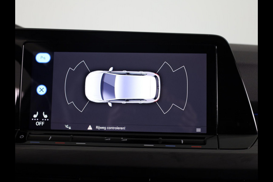 Volkswagen Golf 1.4 eHybrid Style 204 pk Automaat (DSG) | Navigatie | Panoramadak | Parkeersensoren | Adaptieve cruise control | Stoelverwarming | Volkswagen Golf 1.4 eHybrid Style 204 pk Automaat (DSG) | Navigatie | Panoramadak | Parkeersensoren | Adaptieve cruise control | Stoelverwarming |