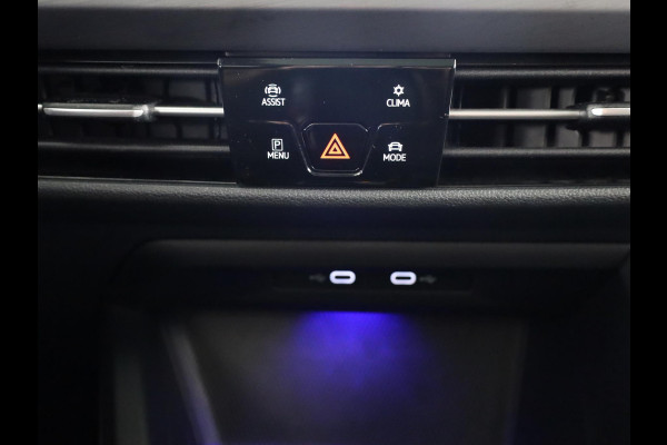 Volkswagen Golf 1.4 eHybrid Style 204 pk Automaat (DSG) | Navigatie | Panoramadak | Parkeersensoren | Adaptieve cruise control | Stoelverwarming | Volkswagen Golf 1.4 eHybrid Style 204 pk Automaat (DSG) | Navigatie | Panoramadak | Parkeersensoren | Adaptieve cruise control | Stoelverwarming |